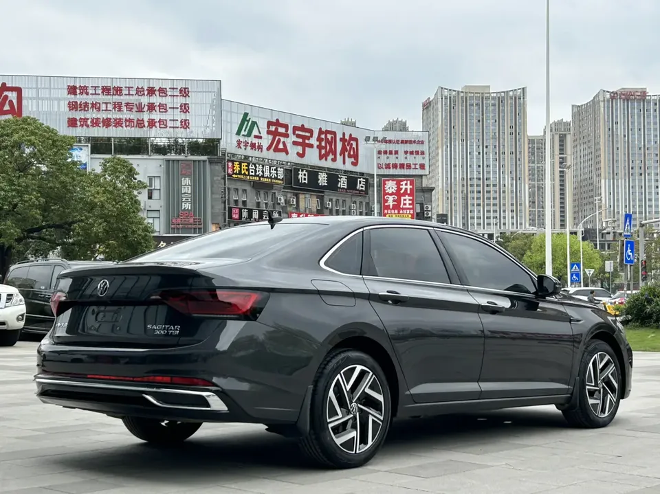 Volkswagen Sagitar 2023 Sagitar 300TSI DSG Beyond Edition 2023 — миниатюра 2