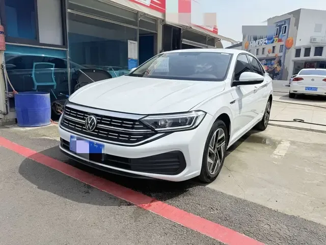 Volkswagen Sagitar Sagitar 2023 2023 Sagitar 200TSI DSG Flying Edition 2024 — photo 1, buy with delivery to Moscow