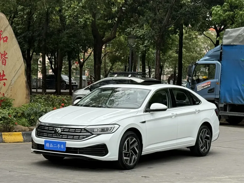 Volkswagen Sagitar 2023