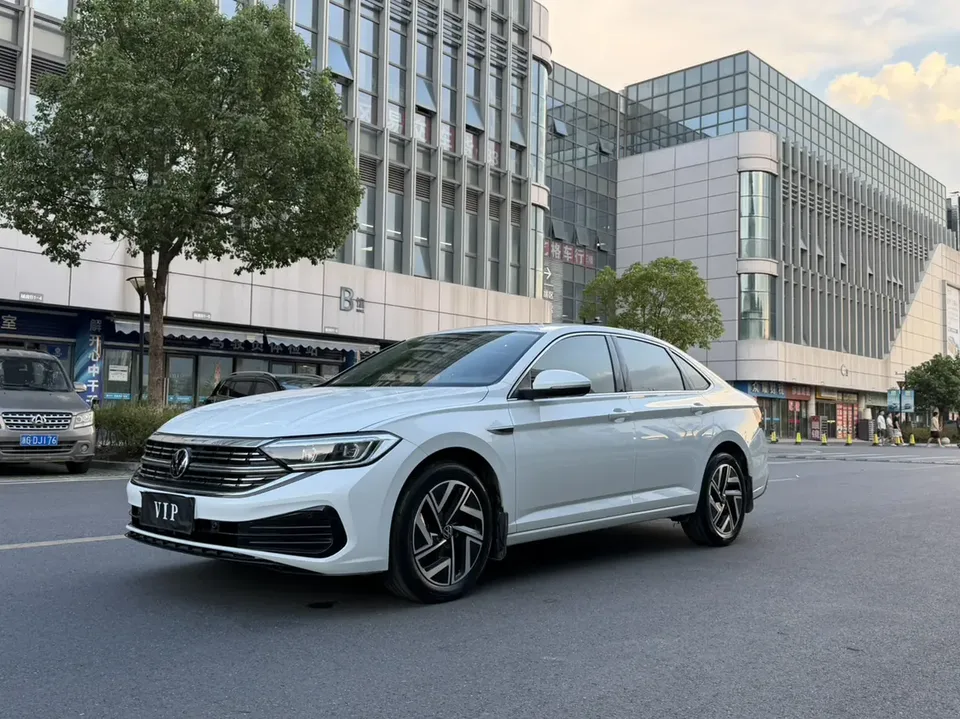 Volkswagen Sagitar 2023