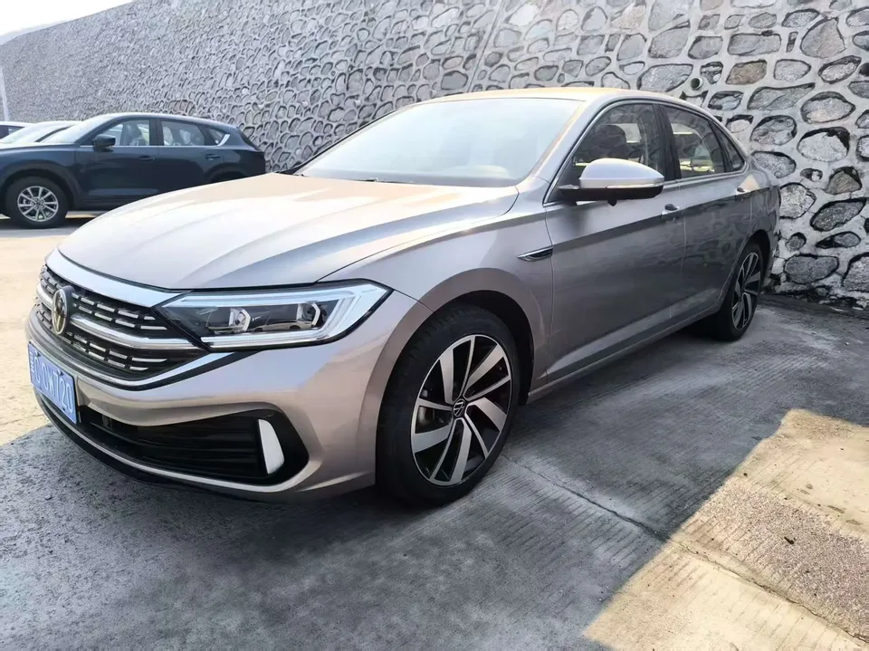 Volkswagen Sagitar 2022