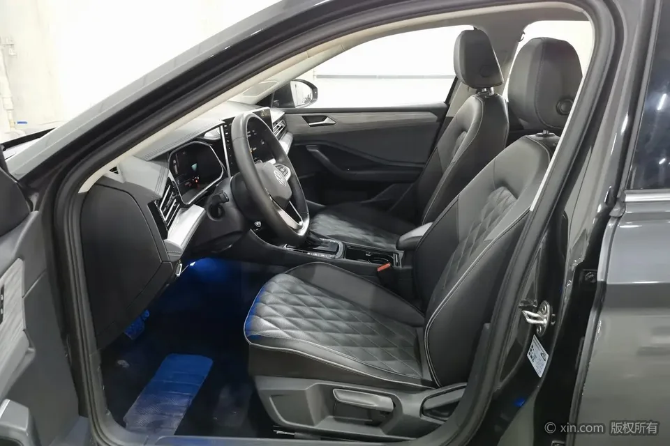 Volkswagen Sagitar 2023 Sagitar 300TSI DSG Beyond Edition 2024 — миниатюра 5