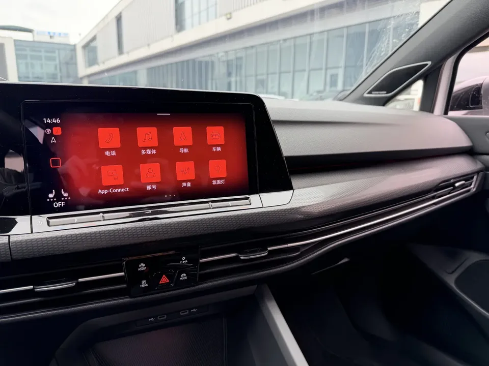 Volkswagen GOLF GTI 380TSI DSG GTI 2025 — миниатюра 3