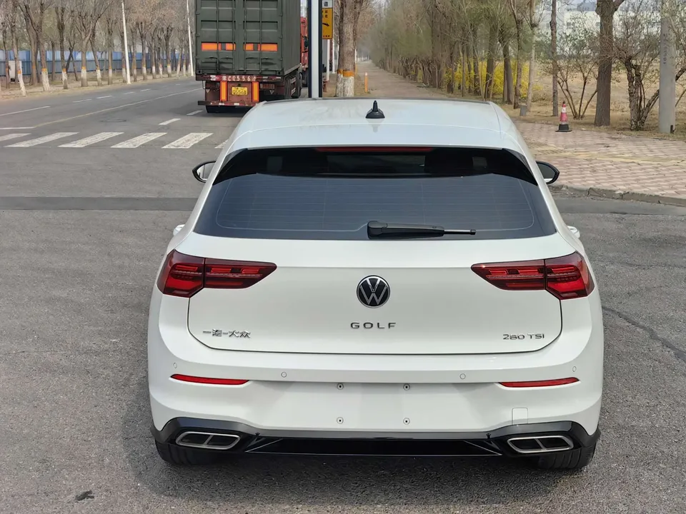 Volkswagen Golf 280TSI DSG R-Line 2022 — миниатюра 2