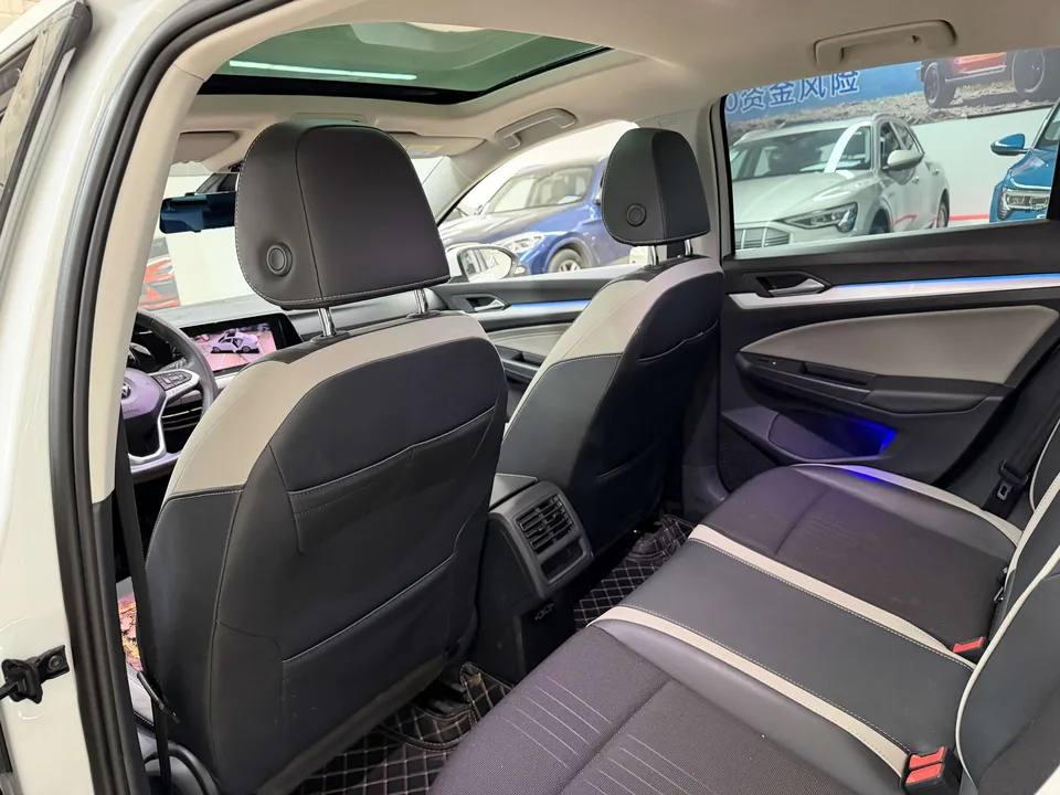 Volkswagen Golf Golf 2021 280TSI DSG Pro 2023 — миниатюра 3