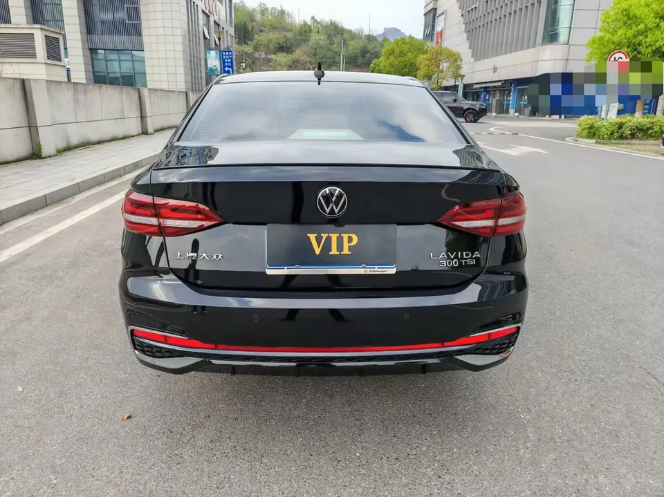 Volkswagen Lavida Lavida 2024 300TSI DSG Starry Sky Leading Edition 2025 — миниатюра 2