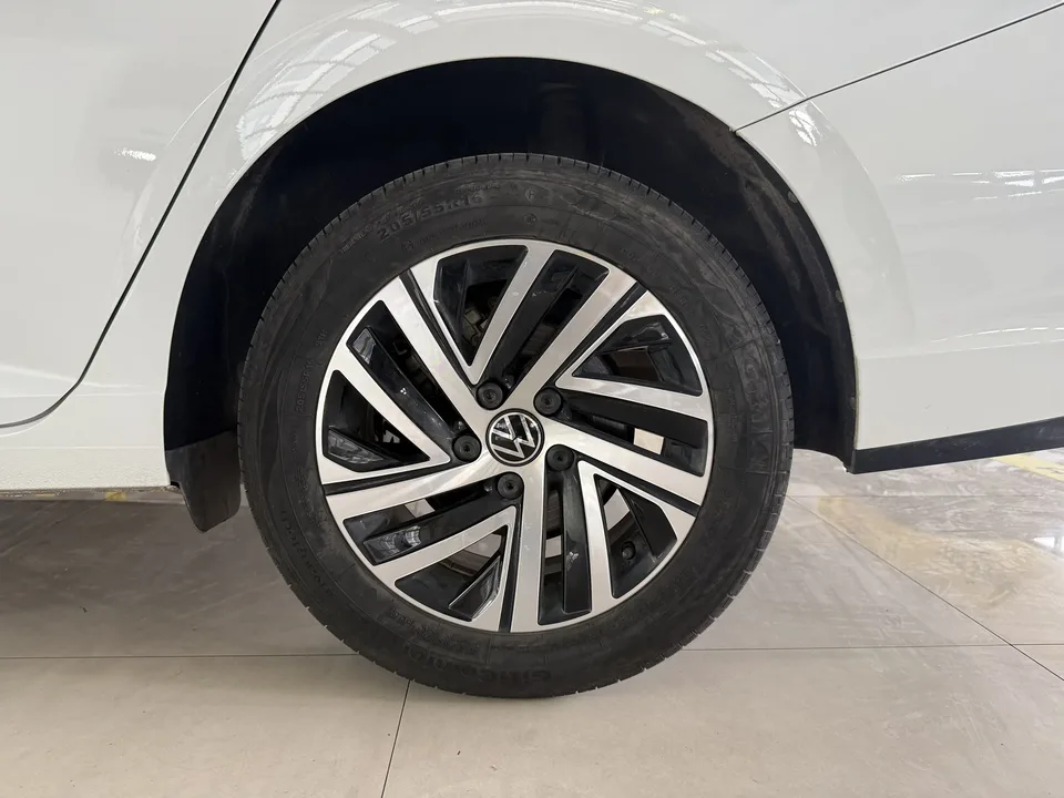 Volkswagen Lavida Lavida 2024 300TSI DSG Starry Sky Full Edition 2024 — миниатюра 3