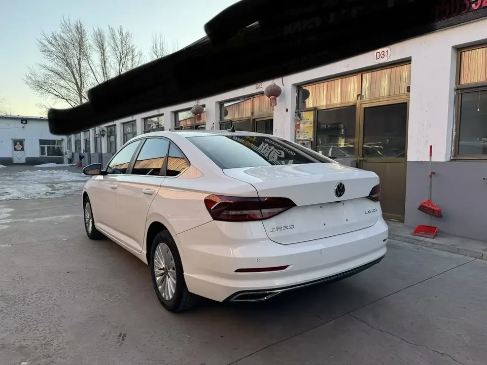 Volkswagen Lavida Lavida 2021 1.5L Automatic Comfort Edition 2022 — миниатюра 4