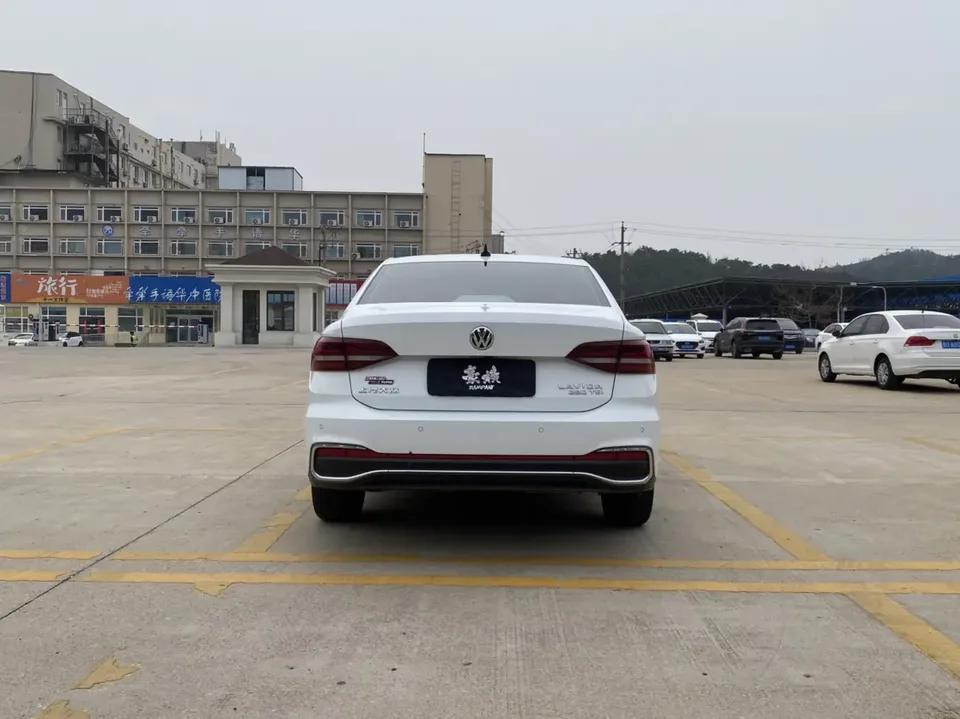 Volkswagen Lavida 2022