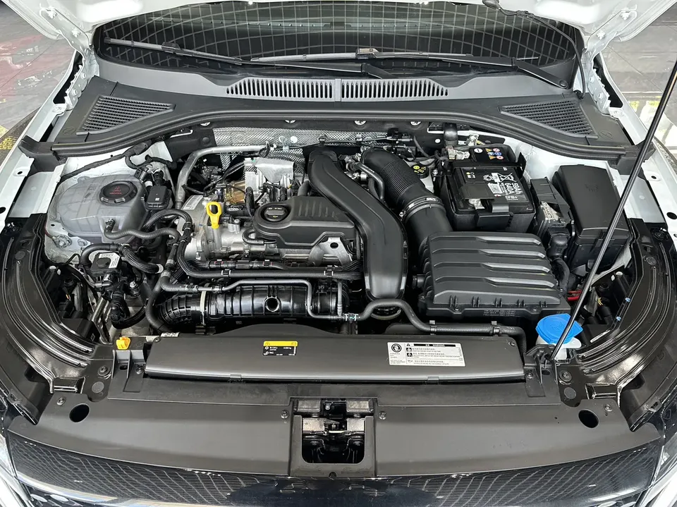Volkswagen Lavida Lavida 2024 300TSI DSG Starry Sky Leading Edition 2024 — миниатюра 3