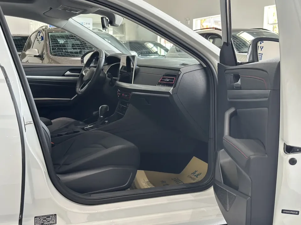 Volkswagen Lavida Lavida 2024 300TSI DSG Starry Sky Leading Edition 2024 — миниатюра 4