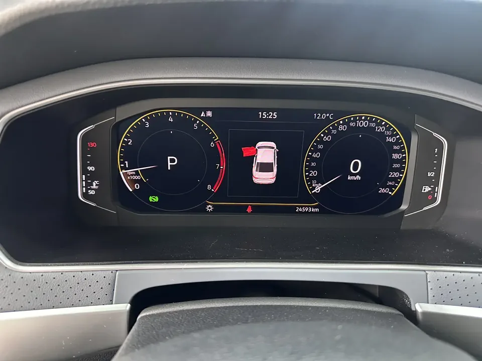 Volkswagen Lavida Lavida 2023 1.5L Automatic Starry Sky 5 Million Edition 2023 — thumbnail 3
