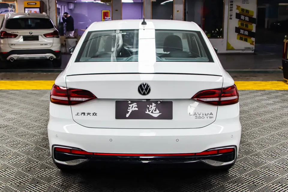 Volkswagen Lavida Lavida 2023 280TSI DSG Starry Sky Edition 2023 — миниатюра 2