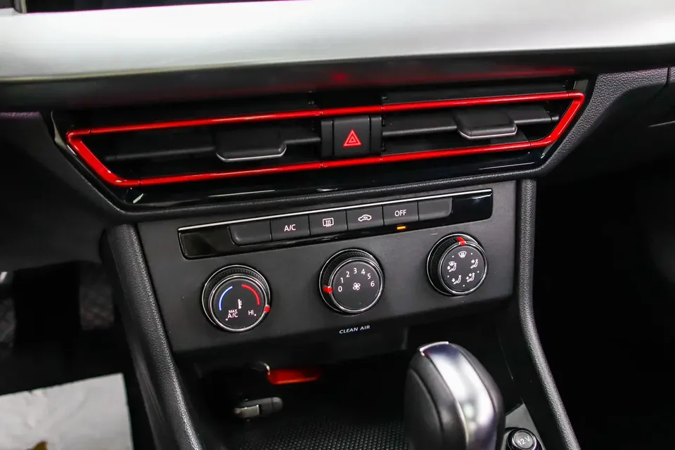Volkswagen Lavida Lavida 2023 280TSI DSG Starry Sky Edition 2023 — миниатюра 3