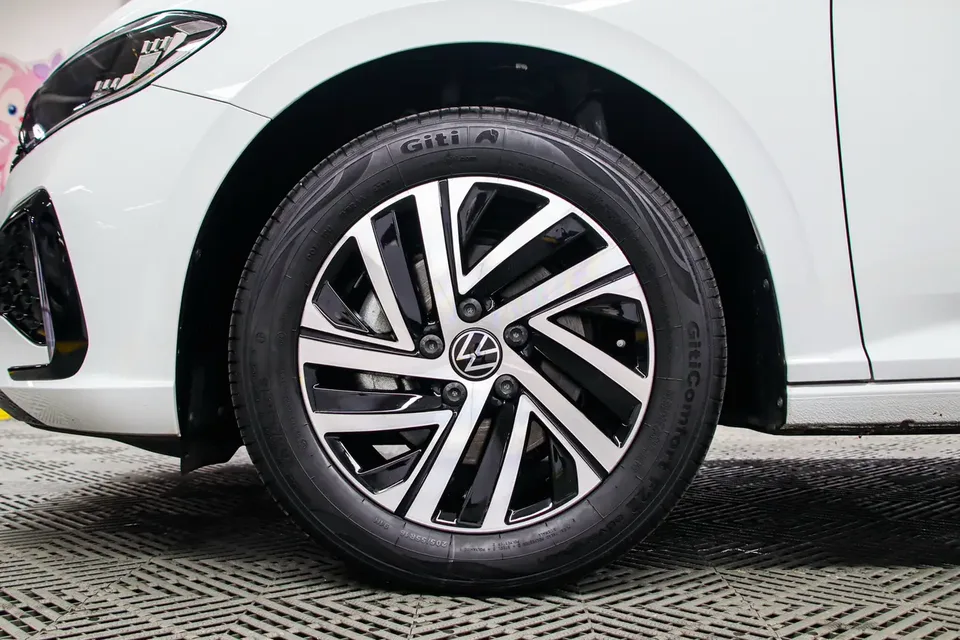 Volkswagen Lavida Lavida 2023 280TSI DSG Starry Sky Edition 2023 — миниатюра 4