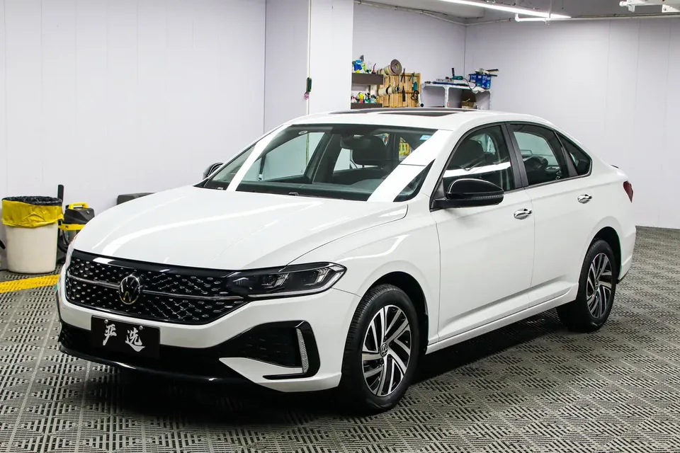 Volkswagen Lavida Lavida 2023 280TSI DSG Starry Sky Edition 2023 — фото 1, купить с доставкой в Москву