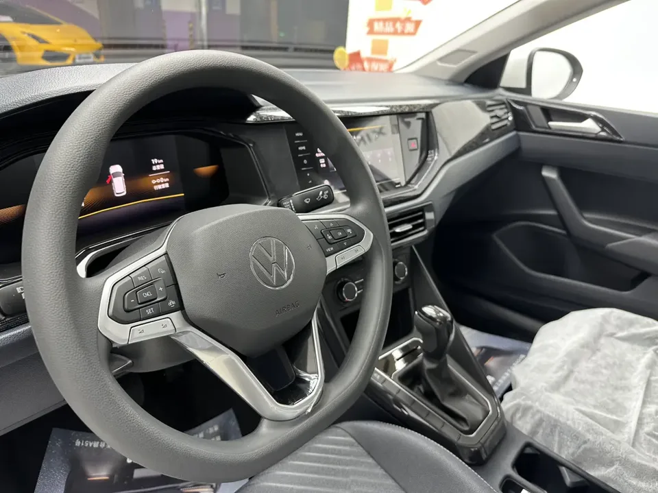 Volkswagen Lavida Volkswagen Lavida Elite 1.5L Outstanding New Edition 2026 — миниатюра 4