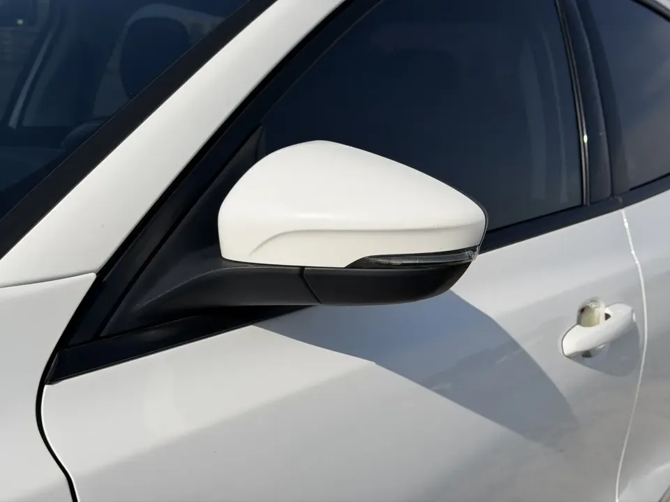 Ford Focus Sedan EcoBoost 180 Automatic Competition Edition 2022 — миниатюра 3