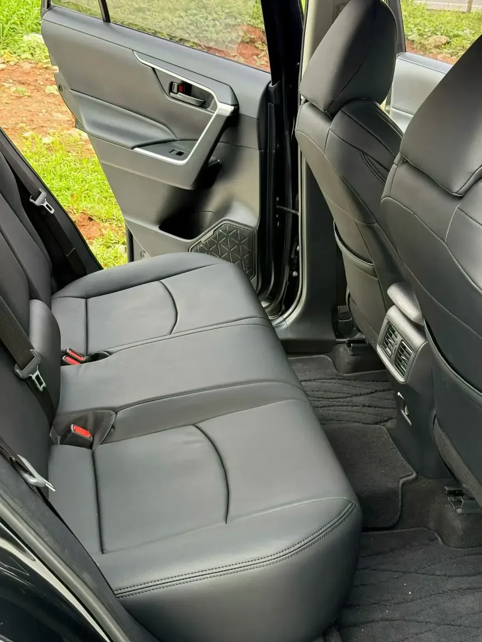 Toyota Willanda 2.0L two-wheel drive luxury PLUS version 2023 — миниатюра 2
