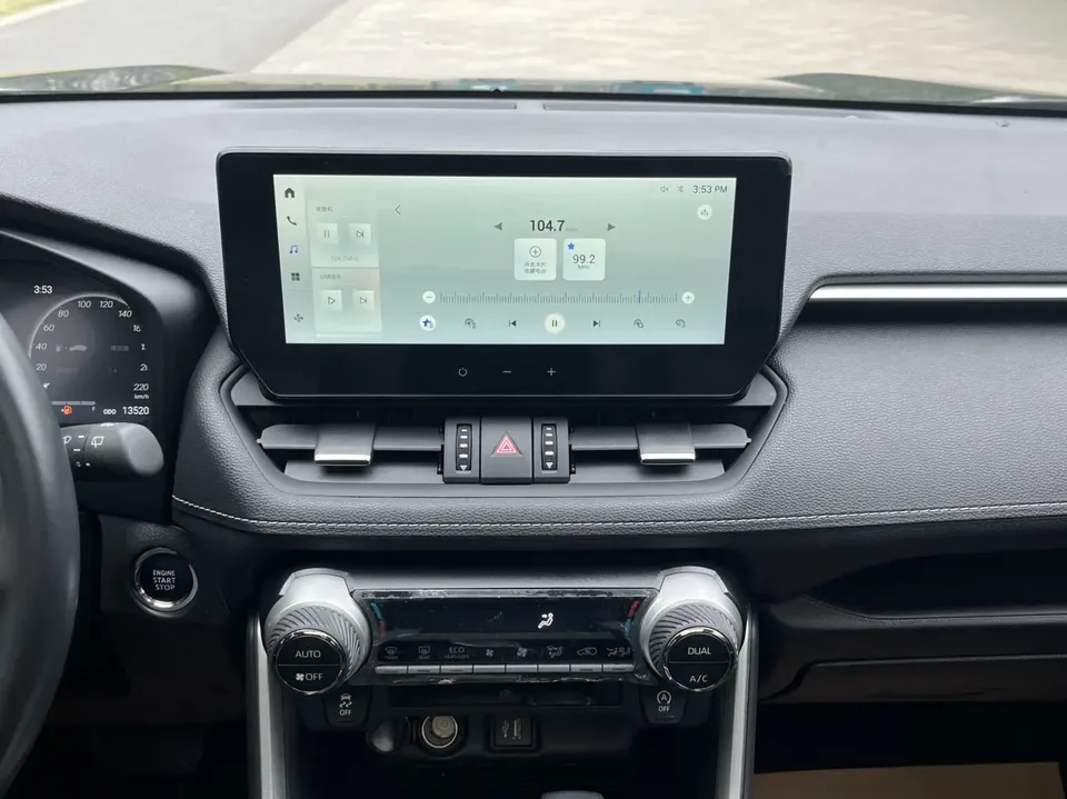 Toyota Willanda 2.0L two-wheel drive luxury PLUS version 2023 — миниатюра 5