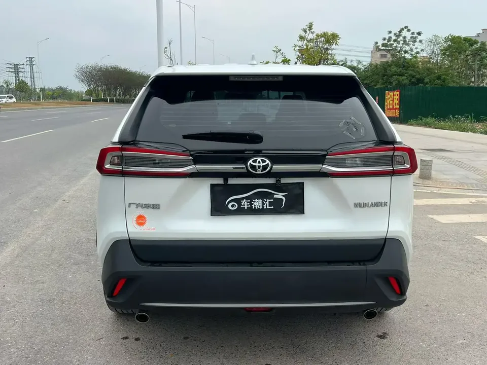 Toyota Willanda 2.0L two-wheel drive leading version 2024 — миниатюра 2