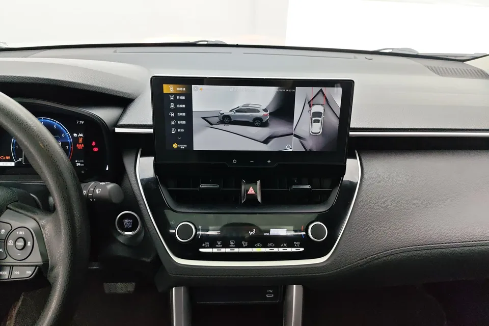 Toyota CorollaCross 2.0L CVT Elite Edition 2024 — миниатюра 4