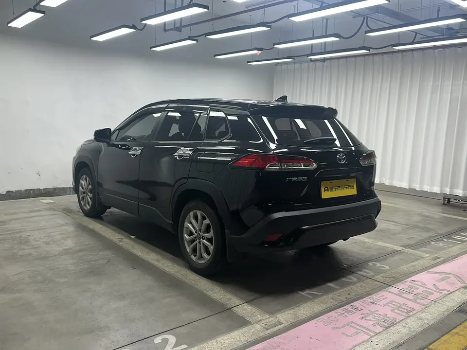 Toyota Frontlander 2.0L CVT Elite Edition 2024 — миниатюра 2