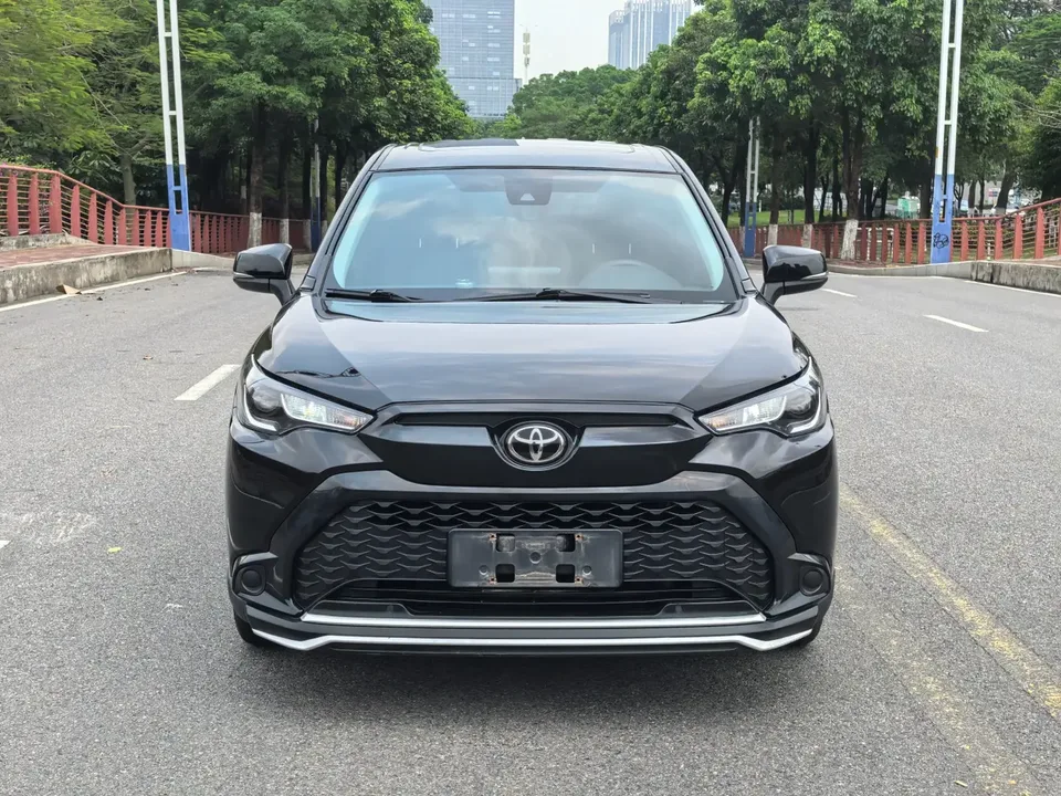 Toyota Frontlander Fenglanda 2022 2.0L CVT Leading Edition 2022 — фото 1, купить с доставкой в Москву