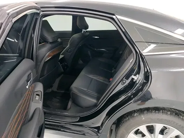 Toyota Avalon 2.0L CVT Premium Edition 2026 — миниатюра 4