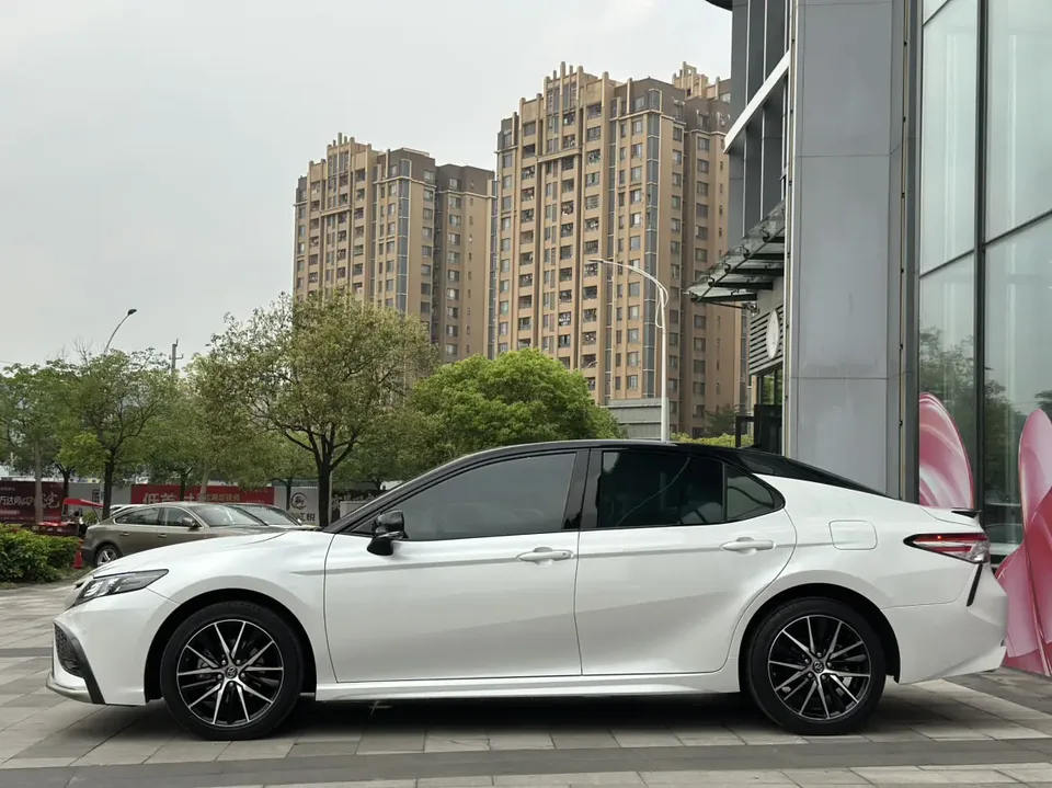 Toyota Camry 2.0S Advanced Edition 2022 — миниатюра 4