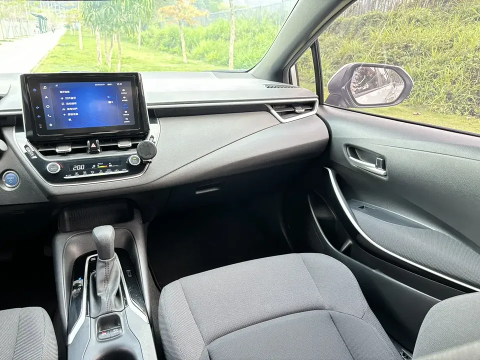 Toyota Levin Lei Ling 2022 2022 Lelink Dual Engine 1.8H E-CVT Luxury Edition 2022 — thumbnail 4