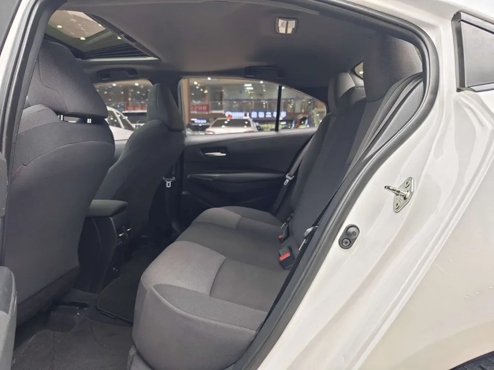 Toyota Levin 2022 Lelink 185T CVT Luxury Edition 2022 — миниатюра 4