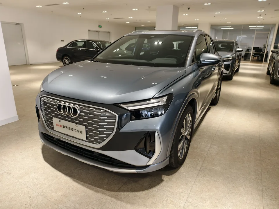 Audi Q4 e-tron 2025