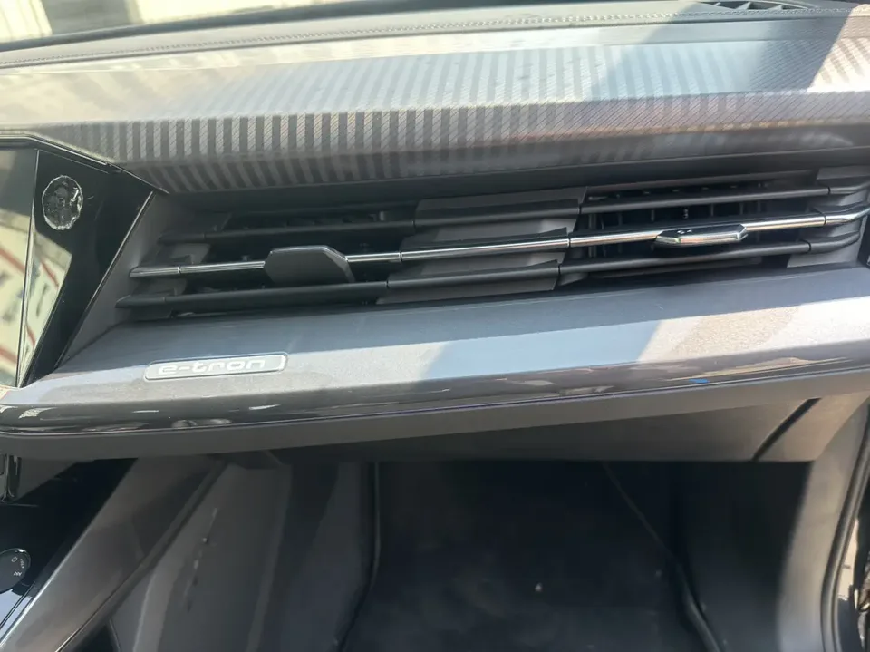 Audi Q4 e-tron Audi Q4 e-tron 2024 40 e-tron Creative Edition 2024 — миниатюра 4