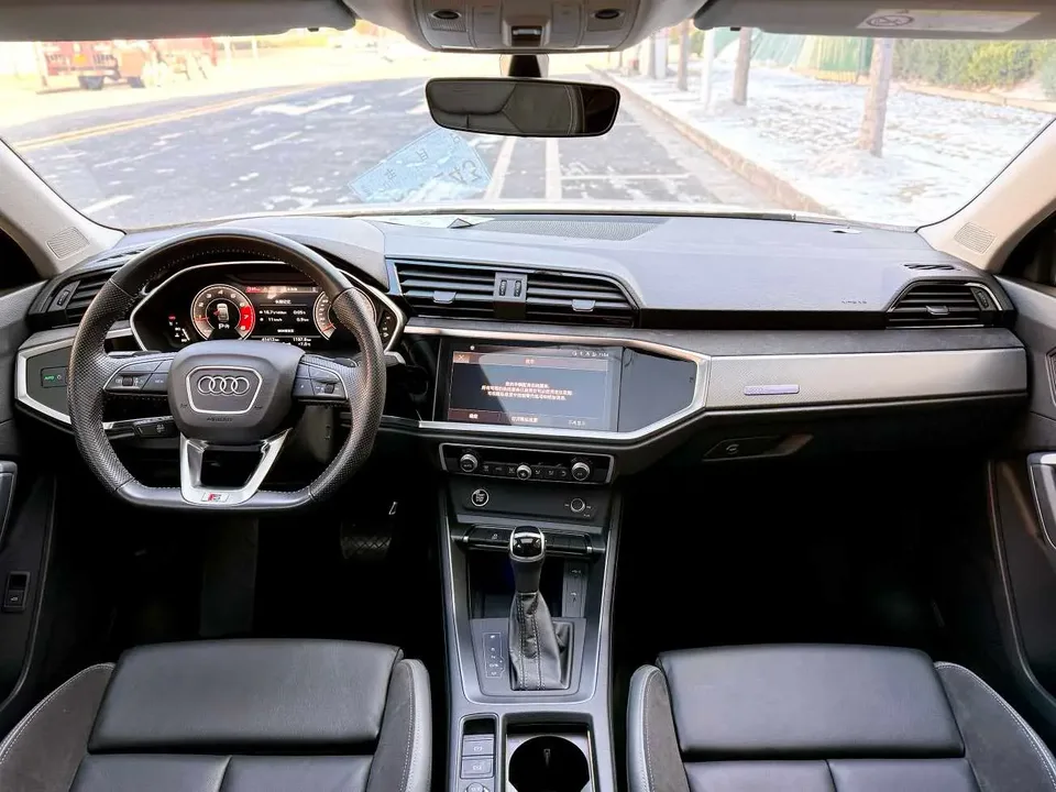 Audi Q3 SPORTBACK Audi Q3 Sportback 2022 40 TFSI RS Kit Burning Speed Type 2022 — миниатюра 3