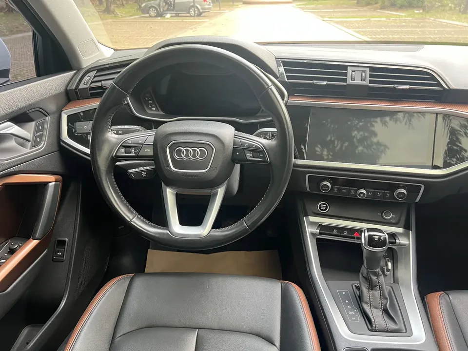 Audi Q3 Audi Q3 2022 35 TFSI Fashionable and Elegant 2022 — миниатюра 4
