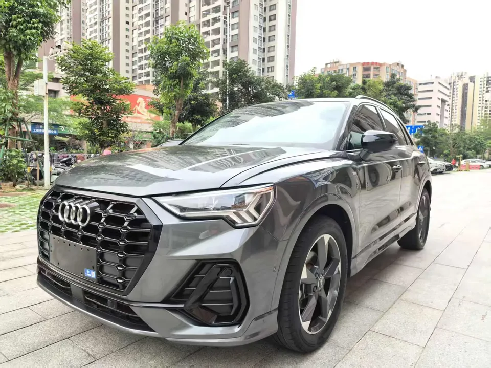 Audi Q3 Audi Q3 2022 35 TFSI Fashionable and Dynamic 2022 — фото 1, купить с доставкой в Москву