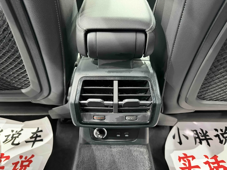 Audi Q3 Audi Q3 2022 35 TFSI aggressive and dynamic model 2022 — миниатюра 3