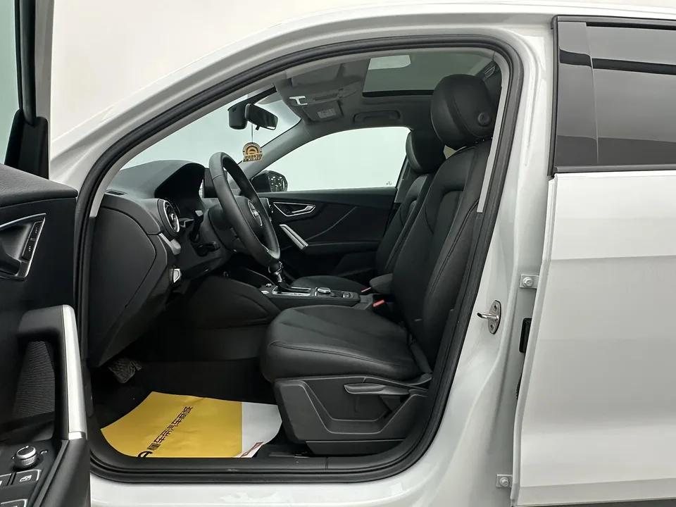 Audi Q2L Audi Q2L 2021 35TFSI aggressive and dynamic model 2022 — миниатюра 5