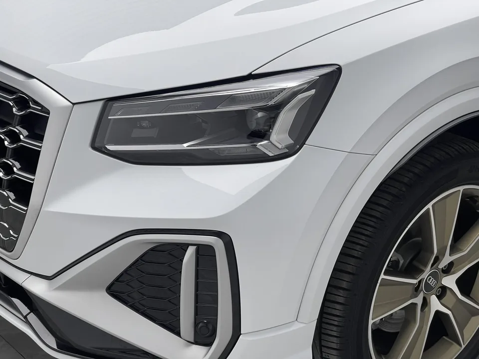 Audi Q2L Audi Q2L 2024 35 TFSI Fashion Dynamic Edition 2023 — миниатюра 3