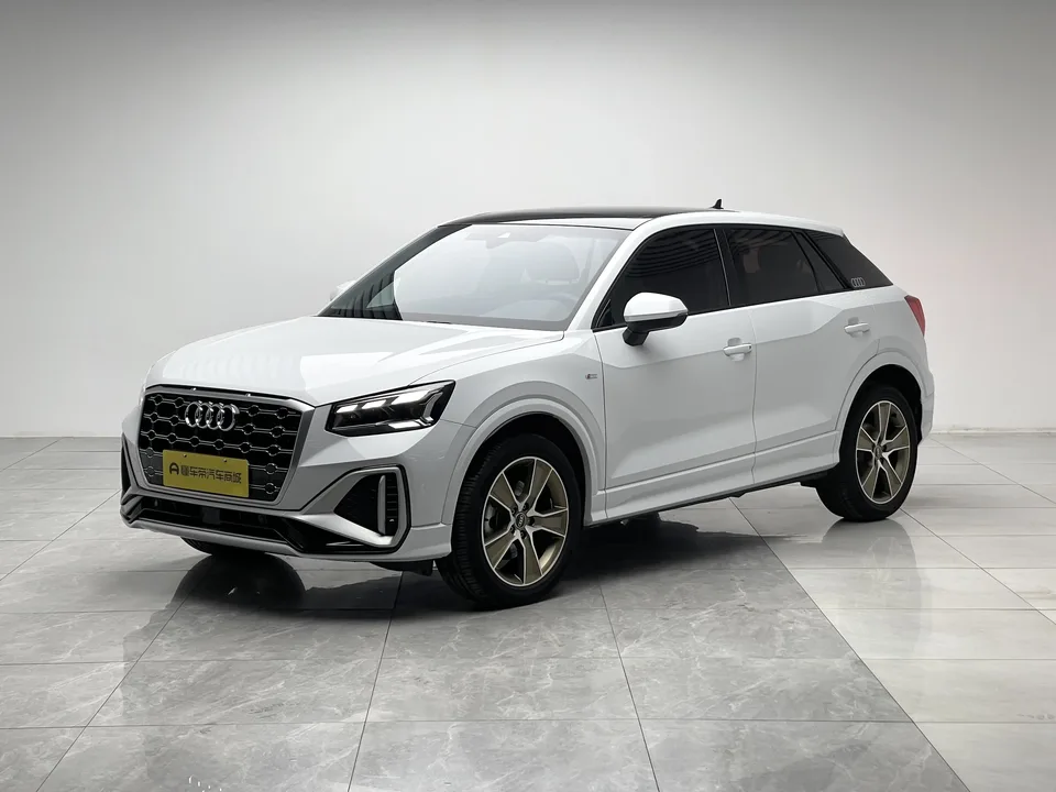 Audi Q2L 2023