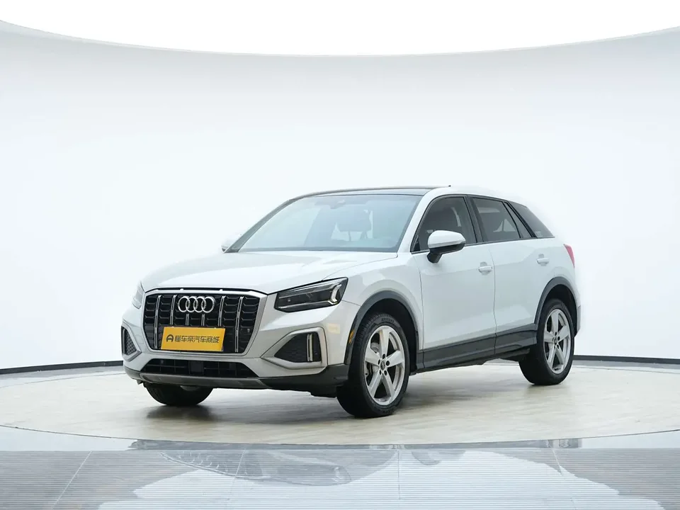 Audi Q2L Audi Q2L 2022 35 TFSI Enterprising and Elegant Model 2023 — фото 1, купить с доставкой в Москву