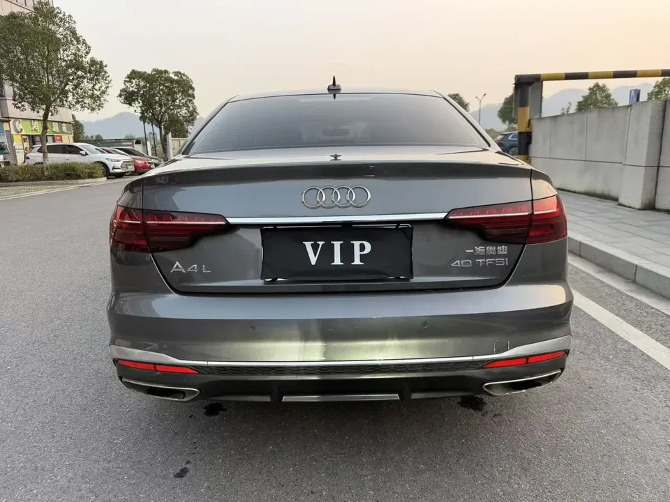Audi a4 l Audi A4L 2022 40 TFSI Fashion Dynamic Edition 2022 — миниатюра 2