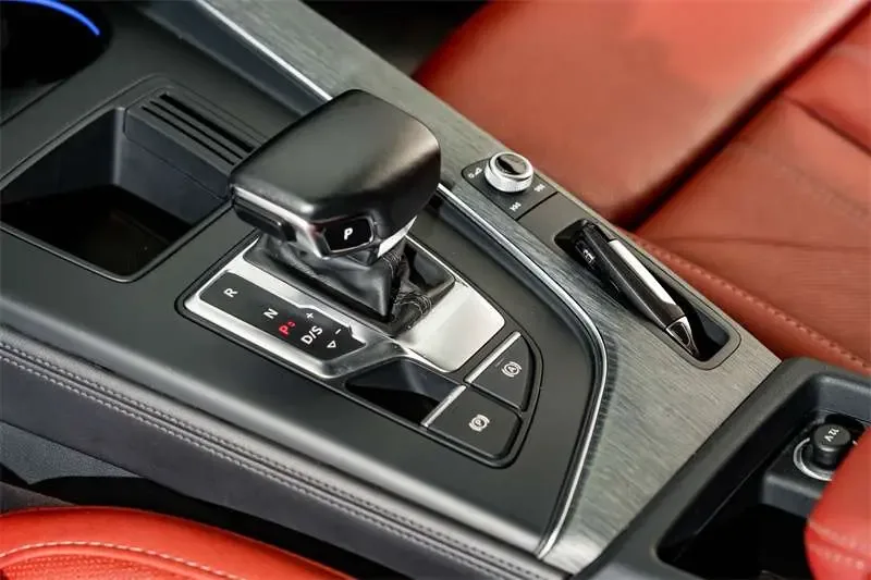 Audi a4 l Audi A4L 2022 40 TFSI luxury and dynamic model 2022 — миниатюра 5