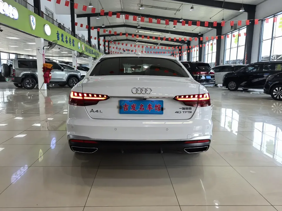 Audi a4 l Audi A4L 2022 40 TFSI Fashion Dynamic Edition 2022 — миниатюра 5