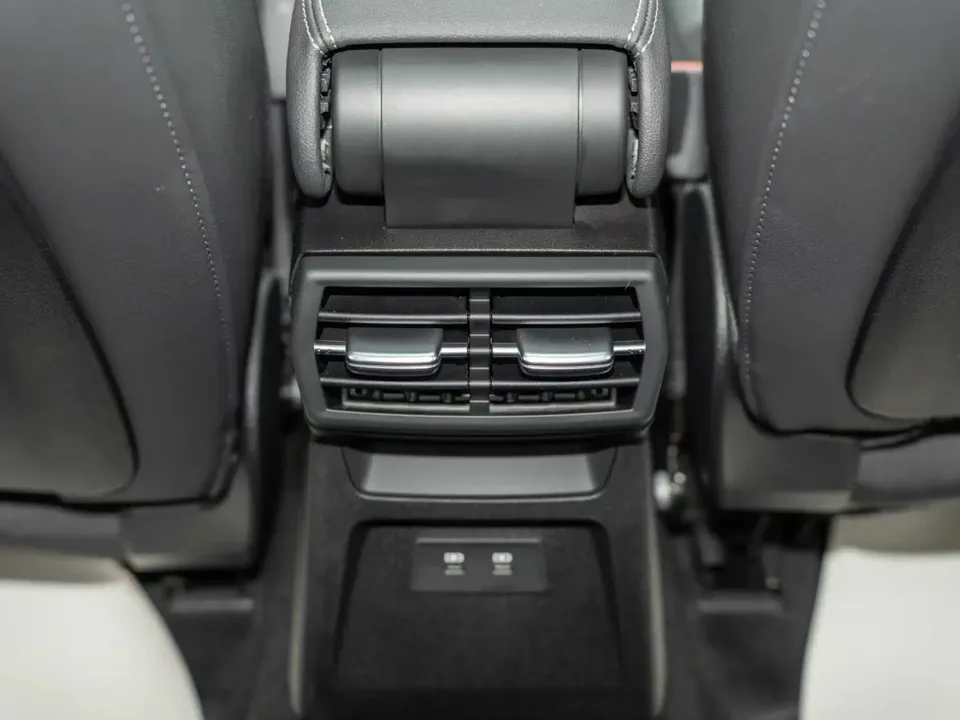 Audi A3 A3L Limousine 35 TFSI Fashion Sports 2023 — миниатюра 4