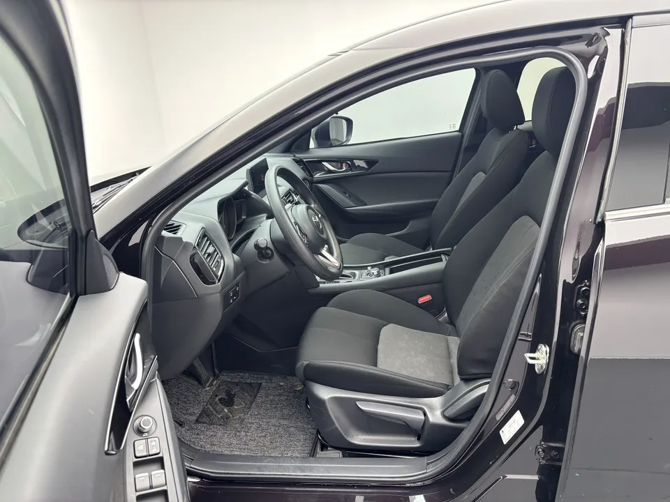 Mazda CX-4 Mazda CX-4 2021 2.0L 2WD Blue Sky Exploration Edition 2023 — миниатюра 5