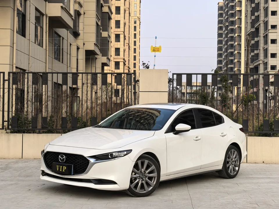 Mazda Axela Mazda3 2023 2.0L Automatic Elegant Edition 2023 — photo 1, buy with delivery to Moscow