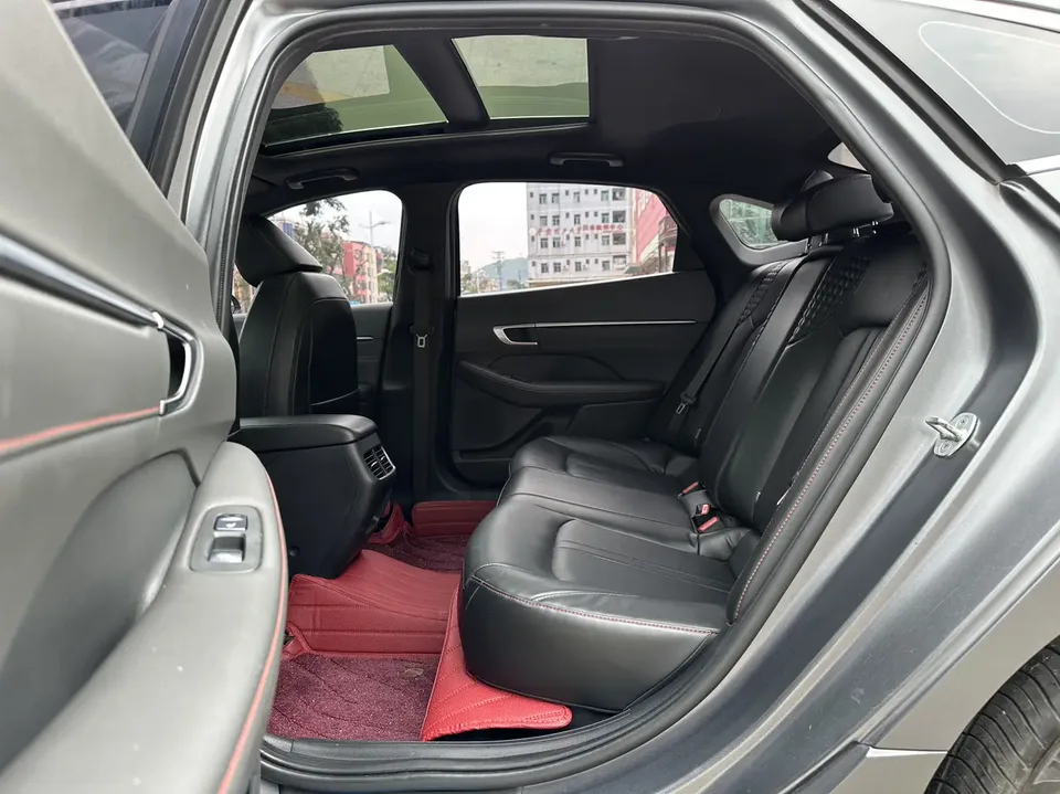 Hyundai Sonata 270TGDi 20th SE DCT 20th Anniversary Edition 2022 — миниатюра 5