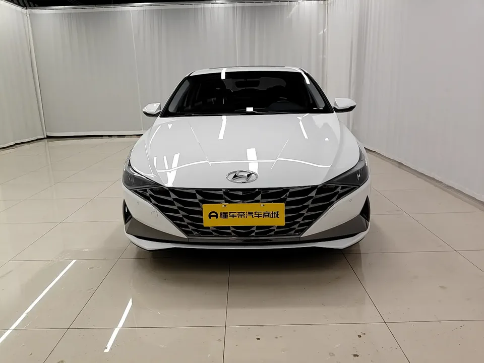 Hyundai Elantra 2023